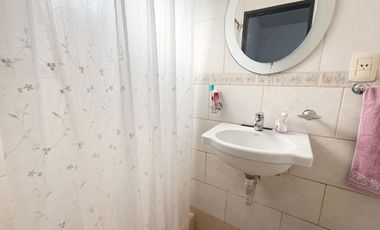 VENTA CASA 5 AMB CON DEPTO 3 AMB SOBRE MISMO LOTE