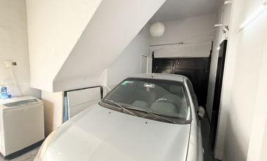 VENTA CASA 5 AMB CON DEPTO 3 AMB SOBRE MISMO LOTE