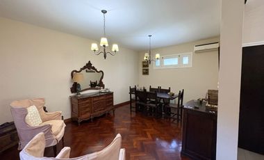 Casa en esquina s/ lote propio, Florida Vte. Lopez