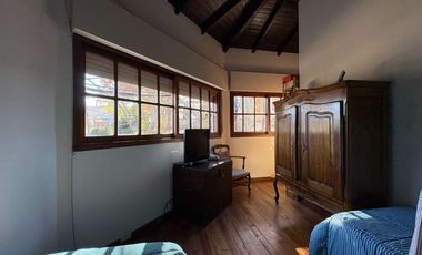 Casa en esquina s/ lote propio, Florida Vte. Lopez