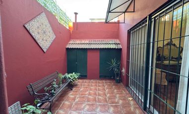 Casa en esquina s/ lote propio, Florida Vte. Lopez