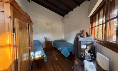 Casa en esquina s/ lote propio, Florida Vte. Lopez