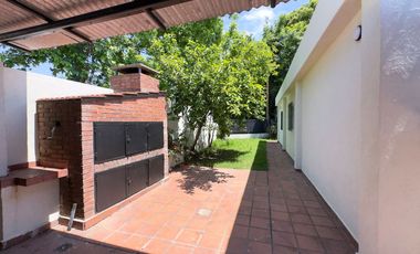 VENTA CASA DON TORCUATO 4 AMB PATIO Y PARRILLA