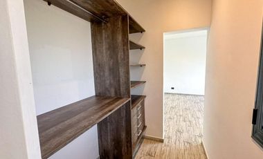 VENTA CASA 4 AMB A ESTRENAR VILLA NUEVA . PERMUTA Y FINANCIA