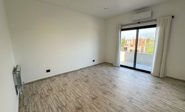 VENTA CASA 4 AMB A ESTRENAR VILLA NUEVA . PERMUTA Y FINANCIA