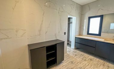 VENTA CASA 4 AMB A ESTRENAR VILLA NUEVA . PERMUTA Y FINANCIA