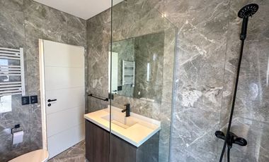 VENTA CASA 4 AMB A ESTRENAR VILLA NUEVA . PERMUTA Y FINANCIA