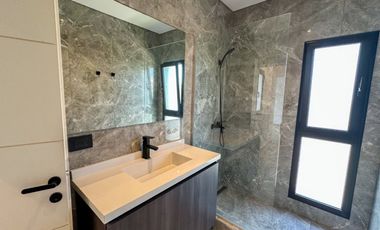 VENTA CASA 4 AMB A ESTRENAR VILLA NUEVA . PERMUTA Y FINANCIA