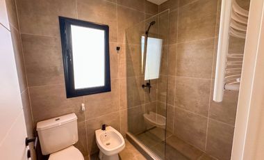 VENTA CASA 4 AMB A ESTRENAR VILLA NUEVA . PERMUTA Y FINANCIA