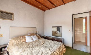 VENTA CASA 3 AMB EN HURLINGHAM C/ JARDÍN Y GARAGE