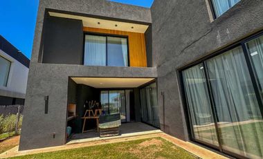 ALQUILER CASA 5 AMB CON MUELLE PROPIO VILLANUEVA