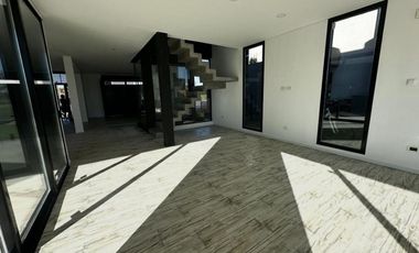 ALQUILER CASA 5 AMB CON MUELLE PROPIO VILLANUEVA