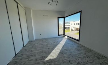 ALQUILER CASA 5 AMB CON MUELLE PROPIO VILLANUEVA