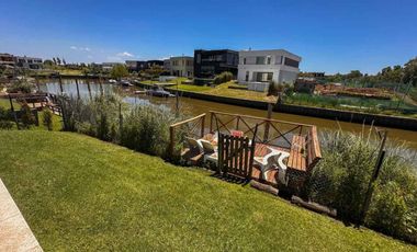 ALQUILER CASA 5 AMB CON MUELLE PROPIO VILLANUEVA