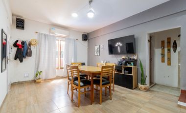 Venta PH 3 ambientes con patio en Caseros