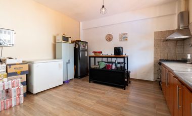 Venta PH 3 ambientes con patio en Caseros