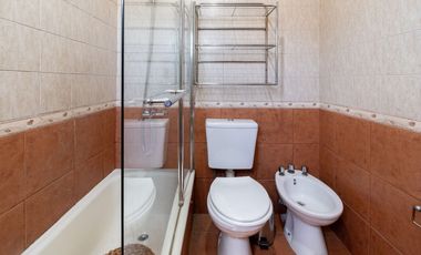 Venta PH 3 ambientes con patio en Caseros
