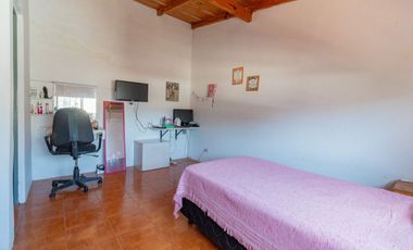 Venta PH 3 ambientes con patio en Caseros