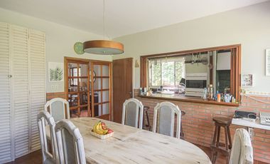 CASA EN VENTA EN FLORIDA SOBRE LOTE DE 450 M2