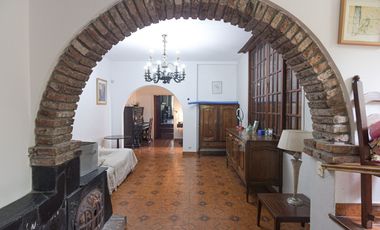 CASA EN VENTA EN FLORIDA SOBRE LOTE DE 450 M2