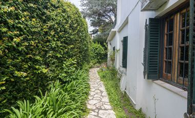 CASA EN VENTA EN FLORIDA SOBRE LOTE DE 450 M2