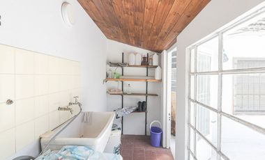 CASA EN VENTA EN FLORIDA SOBRE LOTE DE 450 M2