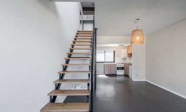 Venta Duplex 2 Amb. con balcón y cochera Nuñez