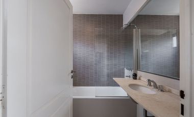 Venta Duplex 2 Amb. con balcón y cochera Nuñez