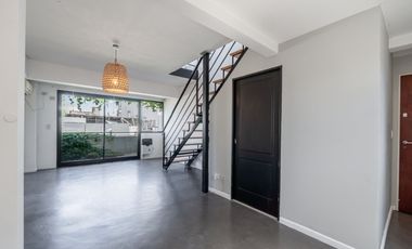 Venta Duplex 2 Amb. con balcón y cochera Nuñez