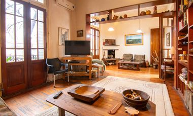 Hermoso PH Super Luminoso con Terraza y parrilla!