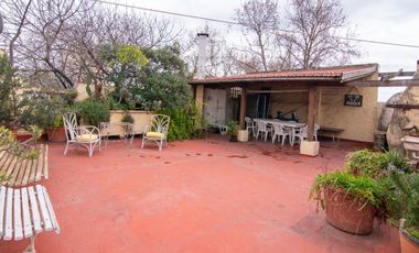 Hermoso PH Super Luminoso con Terraza y parrilla!