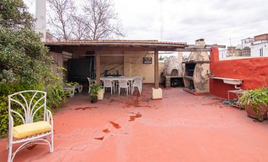 Hermoso PH Super Luminoso con Terraza y parrilla!