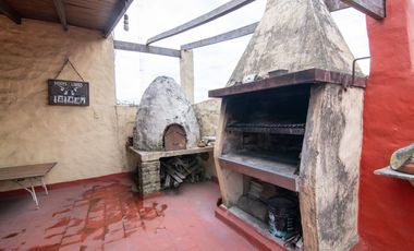 Hermoso PH Super Luminoso con Terraza y parrilla!