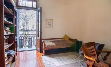 Hermoso PH Super Luminoso con Terraza y parrilla!