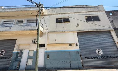 GALPÓN INDUSTRIAL CON PUENTE GRÚA + DOBLE FRENTE | SAN MARTÍN | 959 m²