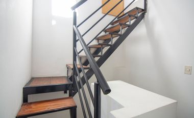 Venta Ph triplex de 4 amb. + play , patio y coch.