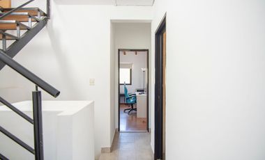 Venta Ph triplex de 4 amb. + play , patio y coch.