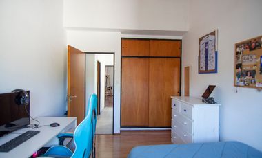 Venta Ph triplex de 4 amb. + play , patio y coch.