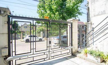 Venta Ph triplex de 4 amb. + play , patio y coch.