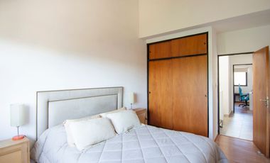 Venta Ph triplex de 4 amb. + play , patio y coch.