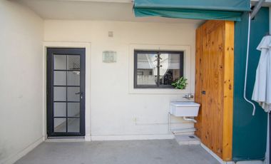 Venta Ph triplex de 4 amb. + play , patio y coch.