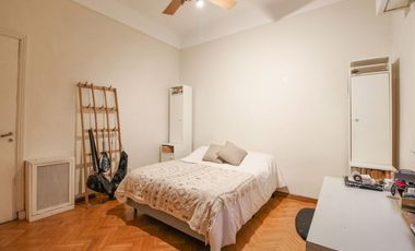 Venta Depto 5 ambientes Recoleta - Parera al 100