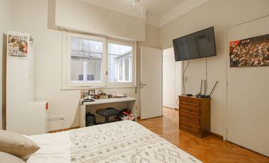 Venta Depto 5 ambientes Recoleta - Parera al 100
