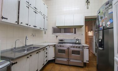 Venta Depto 5 ambientes Recoleta - Parera al 100