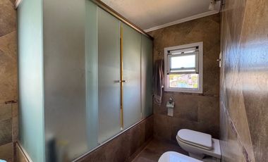 Casa en venta 4 dorm., pileta, jardín Don Torcuato