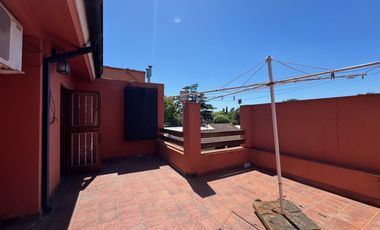 Casa en venta 4 dorm., pileta, jardín Don Torcuato