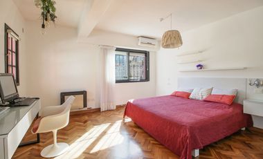 VENTA  - CASA  4 DORM.  BAJO VTE. LOPEZ CON PILETA