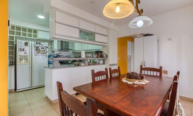 VENTA CASA BARRIO MASCHWITZ PRIVADO 4 DORM. APTO CREDITO