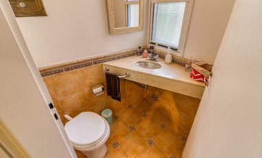 VENTA CASA BARRIO MASCHWITZ PRIVADO 4 DORM. APTO CREDITO