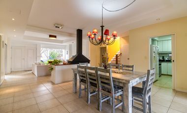 VENTA CASA BARRIO MASCHWITZ PRIVADO 4 DORM. APTO CREDITO